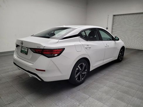 Used 2024 Nissan Sentra SV image 9