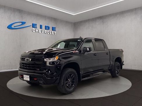 Used 2023 Chevrolet Silverado 1500 LT Trail Boss w/ LT Trail Boss Premium Package AWD/4WD image 10