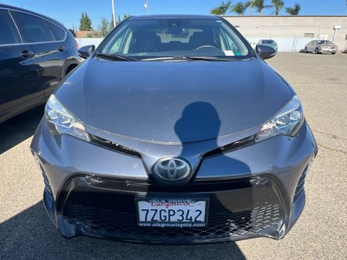 Used 2017 Toyota Corolla SE w/ SE Premium Package FWD image 2