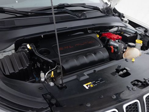 Used 2021 Jeep Compass Sport w/ Cold Weather Group AWD/4WD image 39