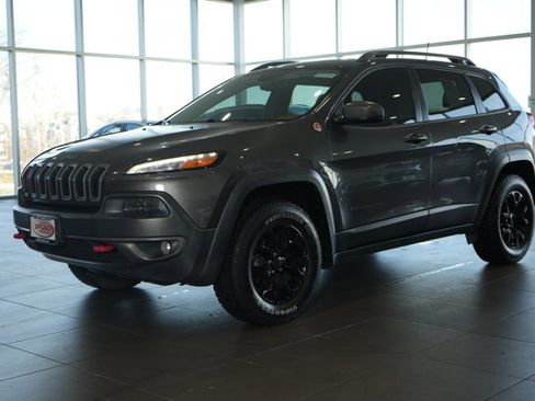 Used 2016 Jeep Cherokee Trailhawk w/ Comfort/Convenience Group image 7