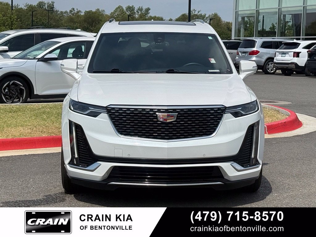 Used 2024 Cadillac XT6 Luxury AWD/4WD image 2