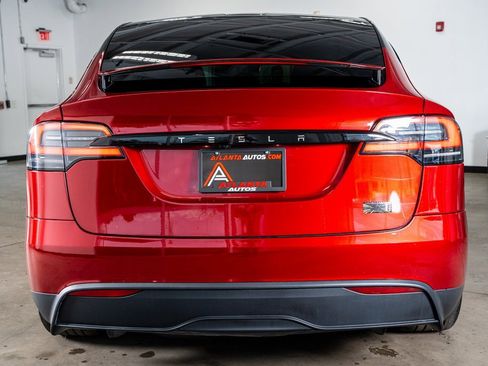 Used 2024 Tesla Model X image 7