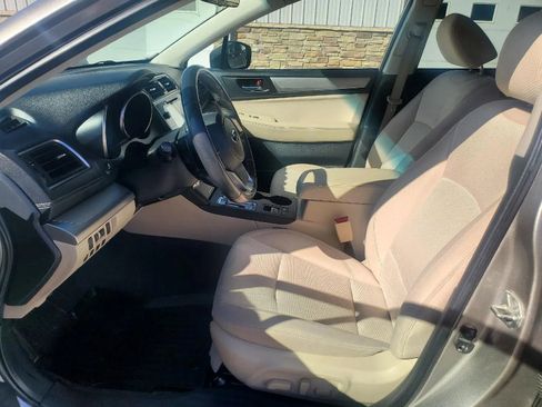 Used 2018 Subaru Outback 2.5i Premium image 10