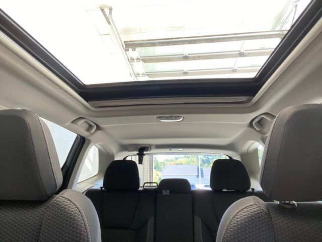 Used 2021 Subaru Forester Premium AWD/4WD image 12