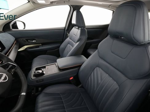 Used 2023 Nissan Ariya image 7