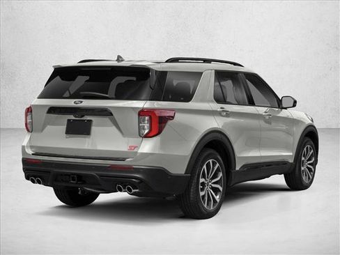 Used 2022 Ford Explorer ST image 3