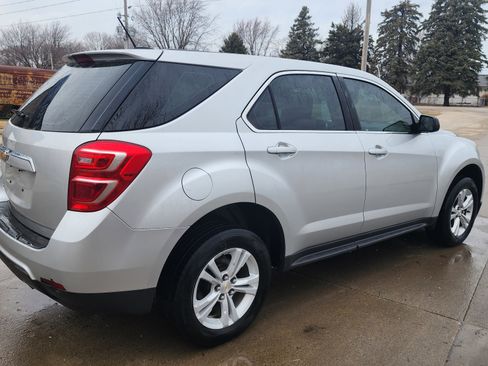 Used 2017 Chevrolet Equinox LS image 4