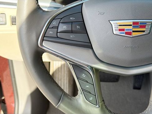 Used 2022 Cadillac XT5 Premium Luxury w/ Technology Package AWD/4WD image 38