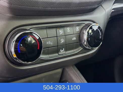 Used 2021 Chevrolet TrailBlazer LS FWD image 17