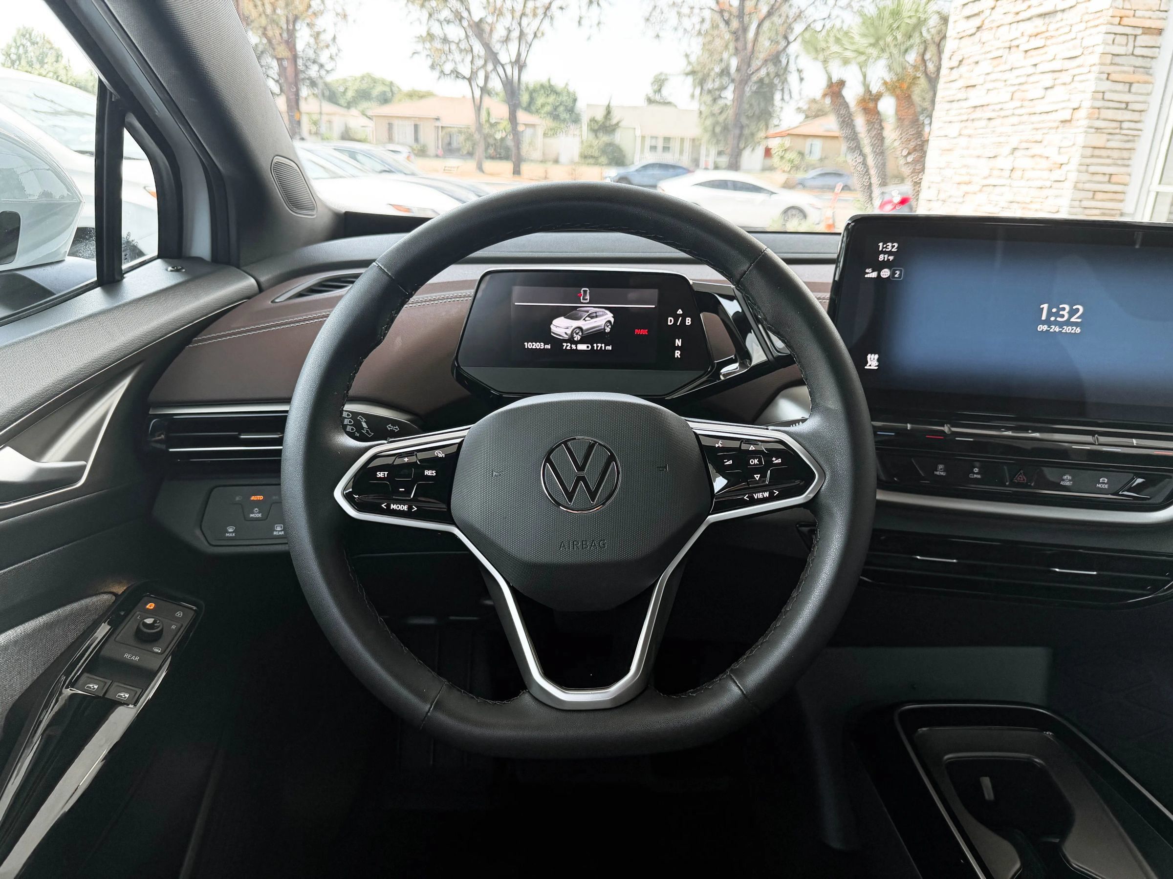 Used 2023 Volkswagen ID.4 Pro RWD image 25