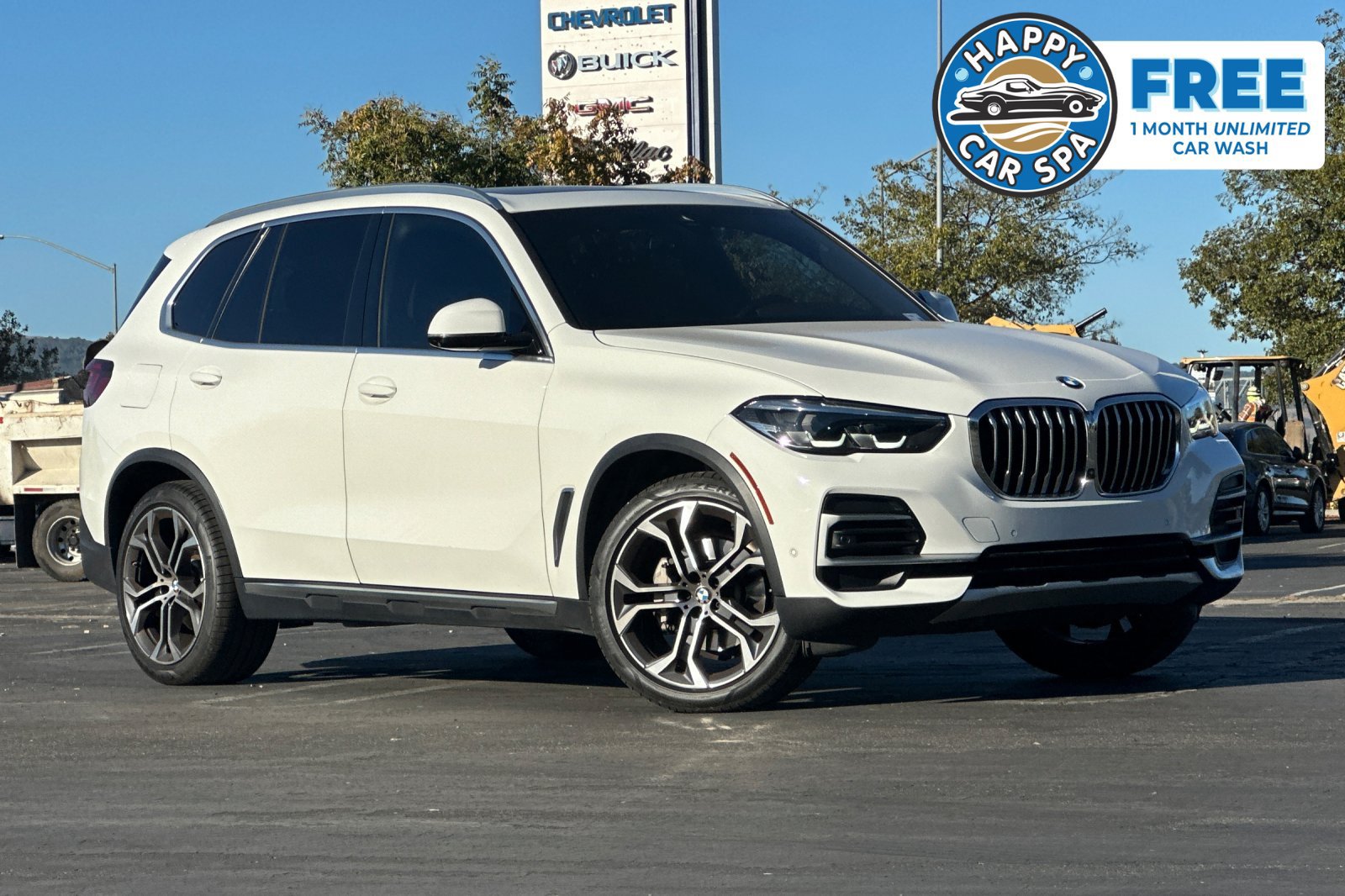 Used 2023 BMW X5 xDrive40i w/ Premium Package AWD/4WD image 1