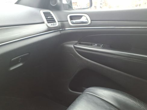 Used 2020 Jeep Grand Cherokee Limited image 31