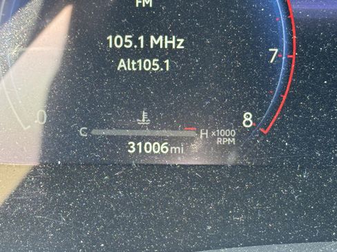 Used 2023 Toyota Highlander Limited image 8