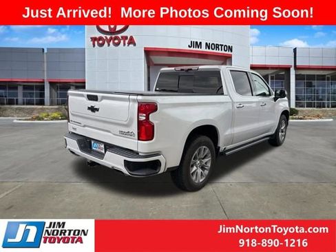 Used 2021 Chevrolet Silverado 1500 High Country w/ Technology Package image 5