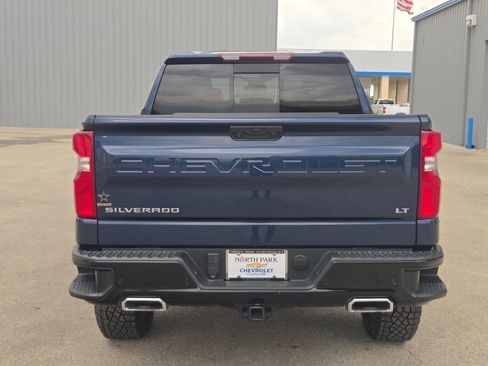 Certified 2023 Chevrolet Silverado 1500 LT Trail Boss w/ Convenience Package II AWD/4WD image 4