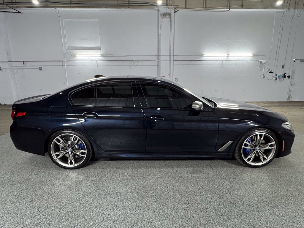 Used 2023 BMW M550i xDrive AWD/4WD image 12