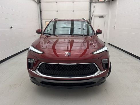 Used 2024 Buick Encore GX Sport Touring w/ Experience Buick Package FWD image 2