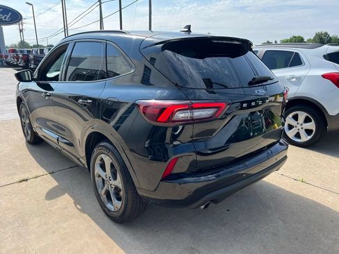 Used 2023 Ford Escape ST-Line w/ Tech Pack #1 AWD/4WD image 7