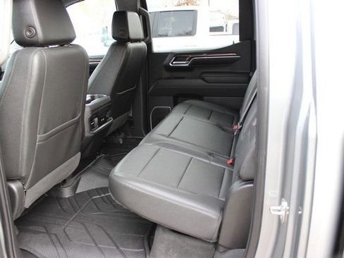 Used 2023 Chevrolet Silverado 1500 RST w/ Redline Edition image 6