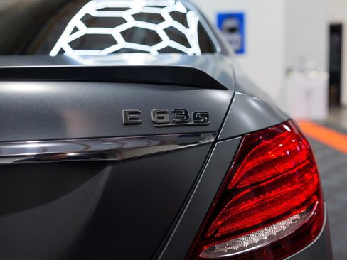 Used 2019 Mercedes-Benz E 63 AMG S image 21