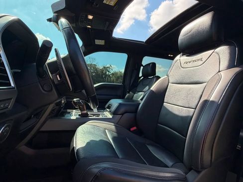 Used 2019 Ford F150 Raptor w/ Equipment Group 802A Luxury AWD/4WD image 37