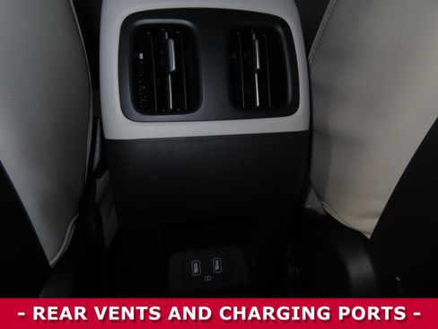 Used 2024 Hyundai Tucson Limited image 10