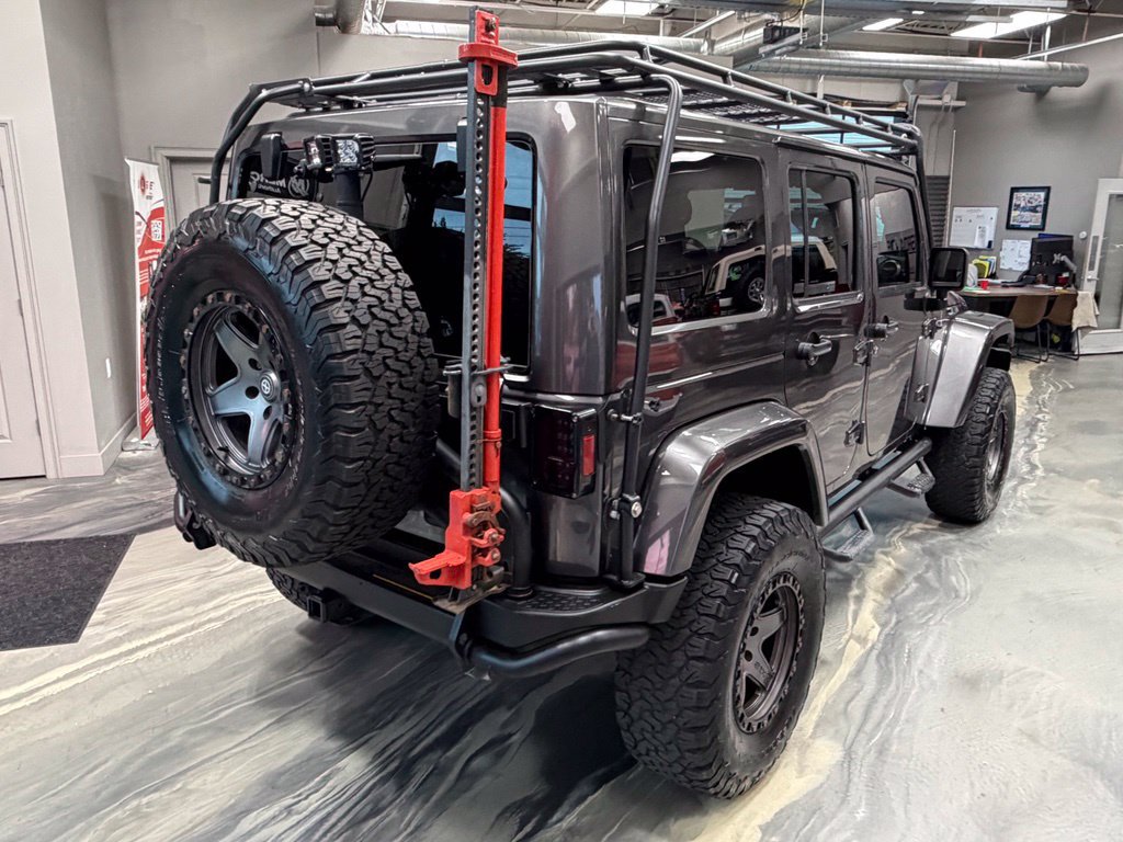 Used 2016 Jeep Wrangler Unlimited Rubicon w/ Connectivity Group AWD/4WD image 35