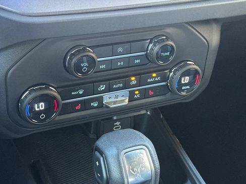 New 2026 Ford Bronco Big Bend AWD/4WD image 21