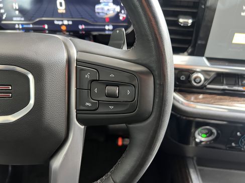Used 2024 GMC Sierra 1500 Elevation image 28
