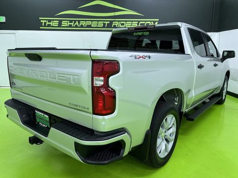 Used 2020 Chevrolet Silverado 1500 Custom w/ Custom Value Package AWD/4WD image 10