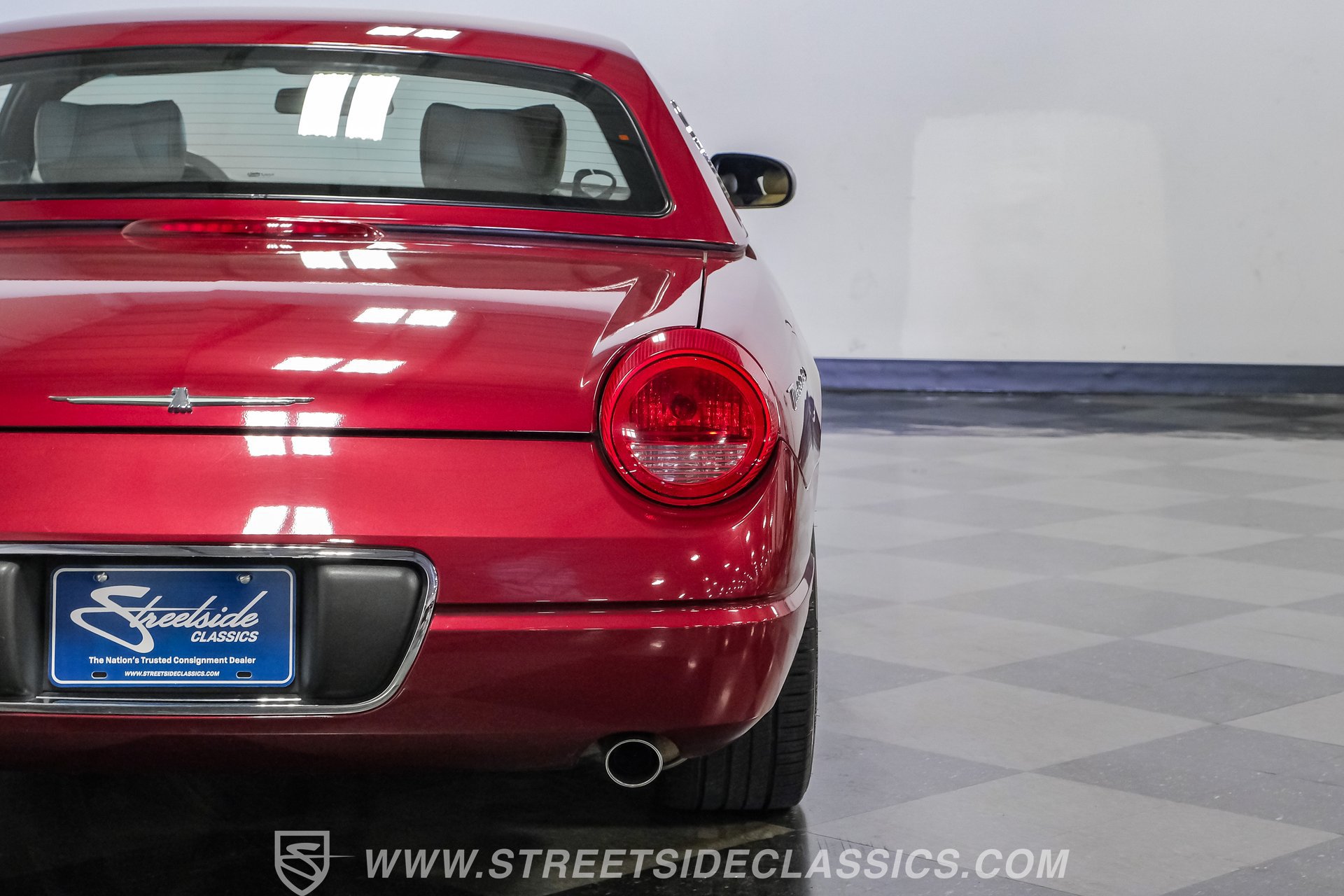 Used 2004 Ford Thunderbird RWD image 32