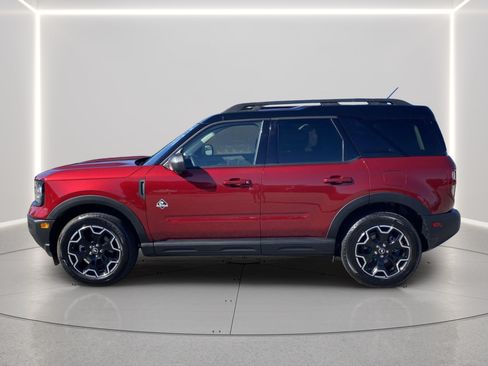 Used 2025 Ford Bronco Sport Outer Banks w/ Outer Banks Tech Package+ AWD/4WD image 2