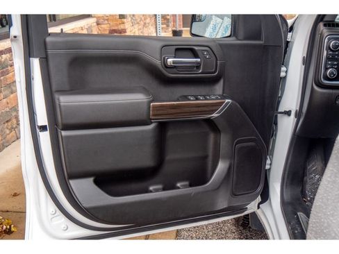 Used 2022 Chevrolet Silverado 1500 RST image 9