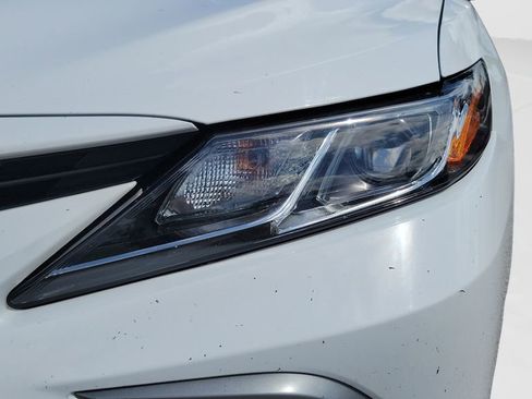 Used 2021 Toyota Camry LE FWD image 24