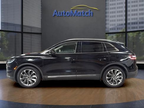 Used 2023 Lincoln Nautilus Reserve w/ Equipment Group 201A image 7