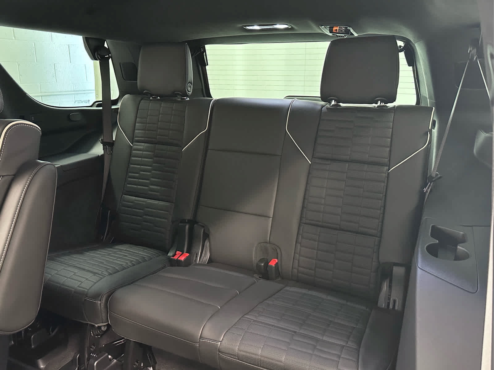 Used 2026 Cadillac Escalade V w/ LPO, ONYX Package AWD/4WD image 17