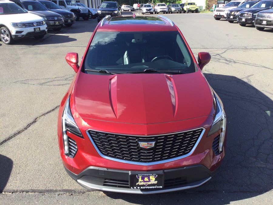 Used 2019 Cadillac XT4 Premium Luxury AWD/4WD image 5