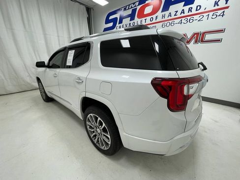 Used 2023 GMC Acadia Denali AWD/4WD image 6
