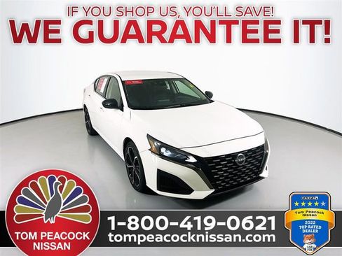 Certified 2024 Nissan Altima 2.5 SR image 1