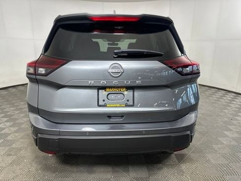 Certified 2026 Nissan Rogue SV AWD/4WD image 4