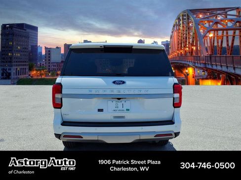 Used 2022 Ford Expedition XLT AWD/4WD image 4