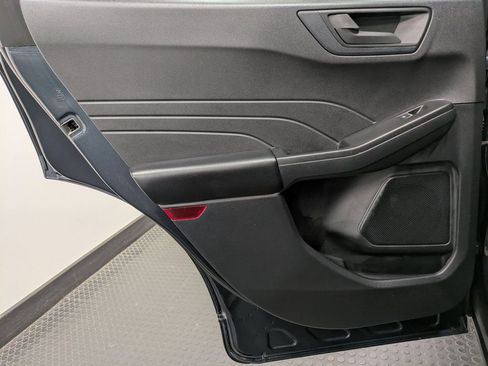 Used 2022 Ford Escape SE image 22