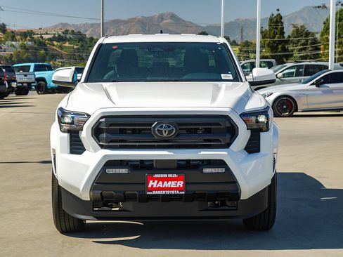 New 2026 Toyota Tacoma SR5 RWD image 2