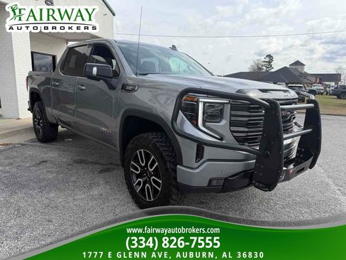 Used 2026 GMC Sierra 1500 AT4 w/ AT4 Premium Package image 3