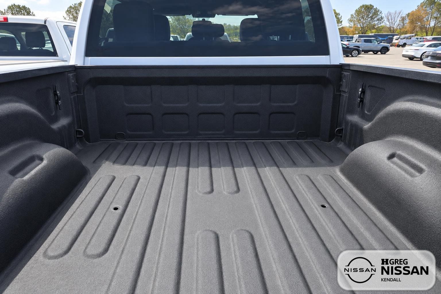 Used 2022 RAM 2500 Tradesman w/ Chrome Appearance Group AWD/4WD image 14
