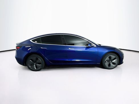 Used 2020 Tesla Model 3 Standard Range Plus RWD image 10