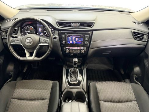 Used 2018 Nissan Rogue SV FWD image 12