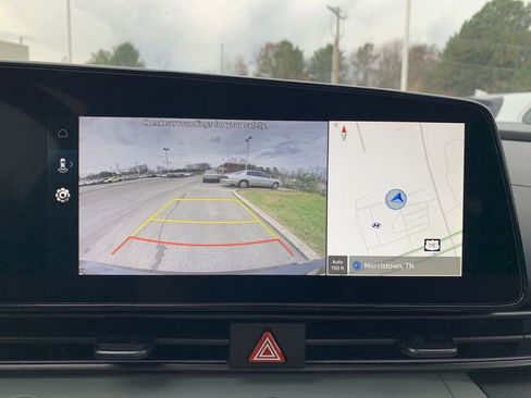 New 2025 Hyundai Elantra Limited image 48