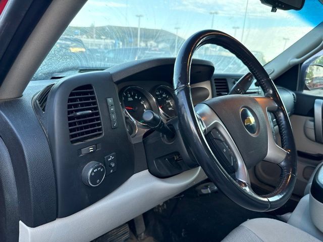 Used 2011 Chevrolet Silverado 1500 LT w/ All-Star Edition AWD/4WD image 16